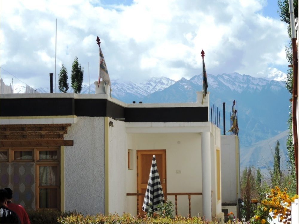 Hotel Holiday Ladakh Leh Kültér fotó