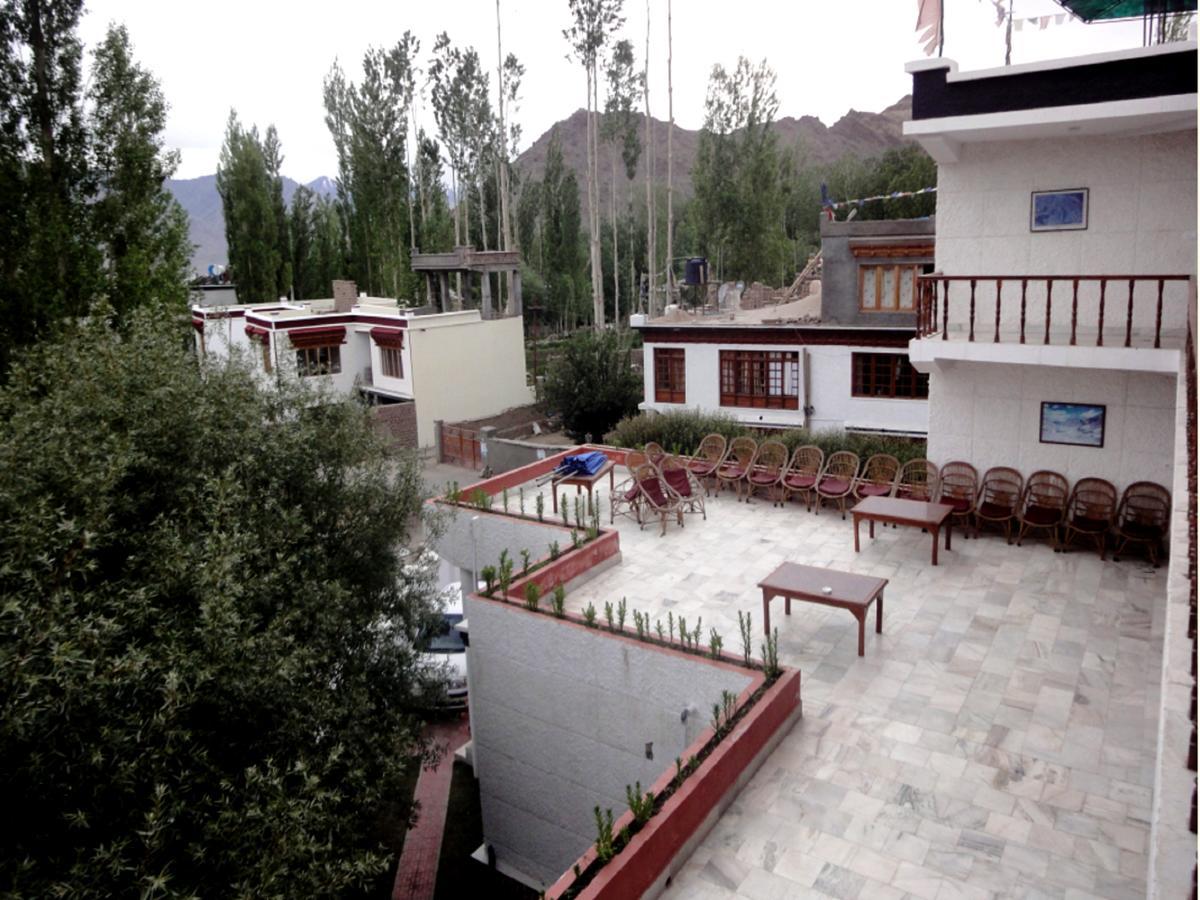 Hotel Holiday Ladakh Leh Kültér fotó