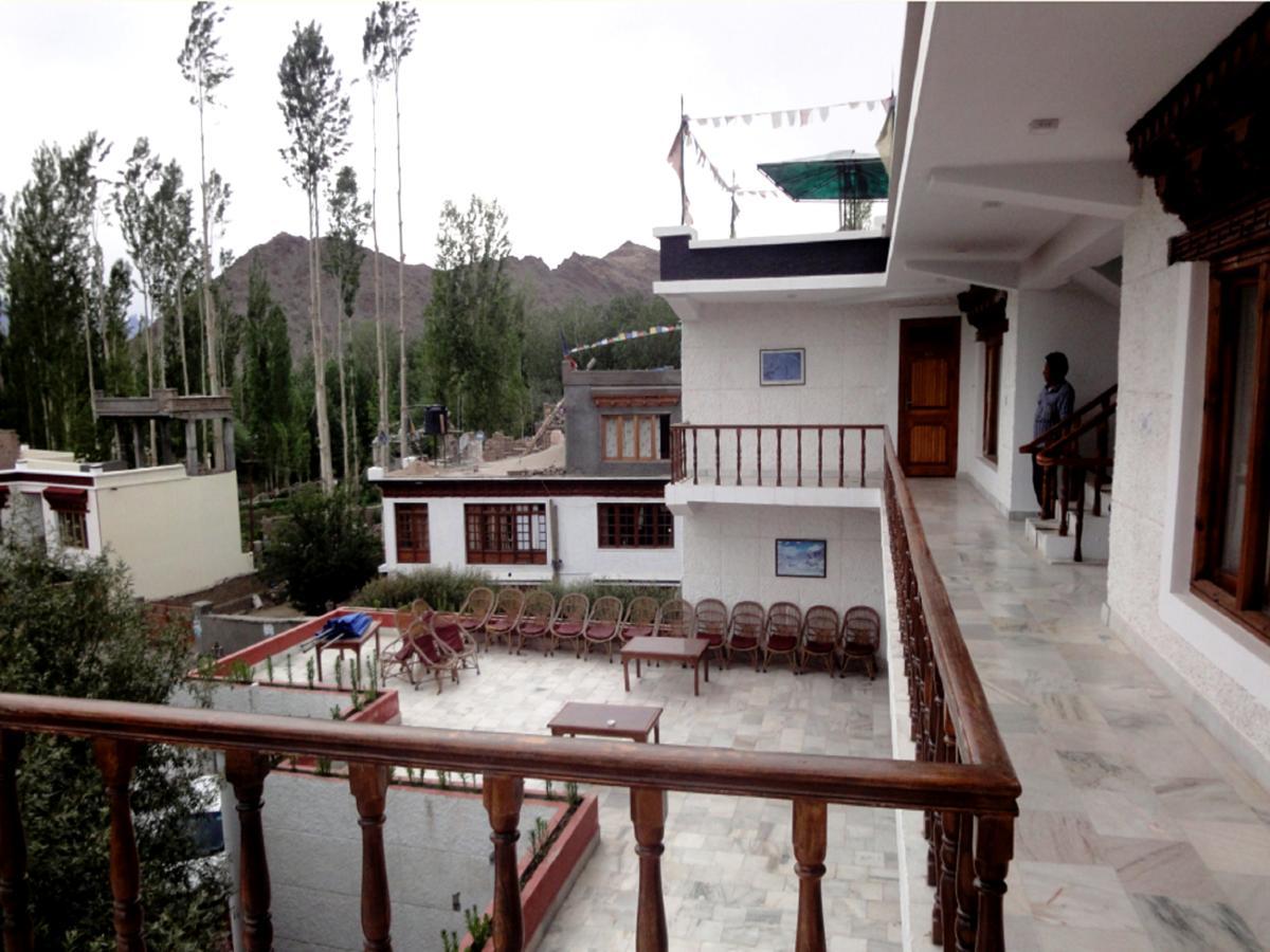 Hotel Holiday Ladakh Leh Kültér fotó